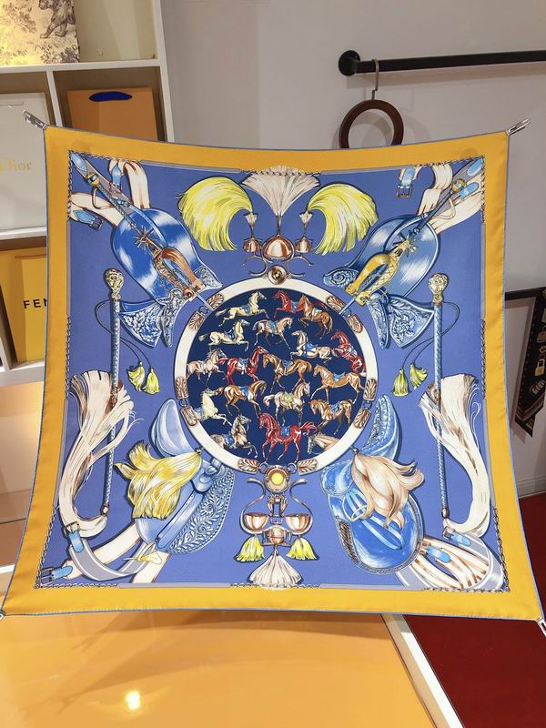 Hermes  silk scarf 90X90cm E07 (15)